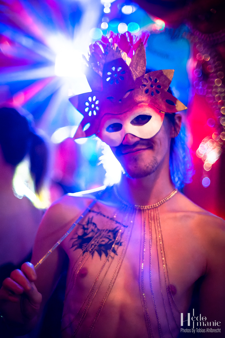 Masked portrait from the June Hedomanie event set.